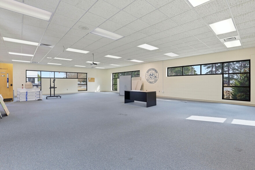 More Photos Of 2772 Rouse Road Ext, Kinston Office For Lease