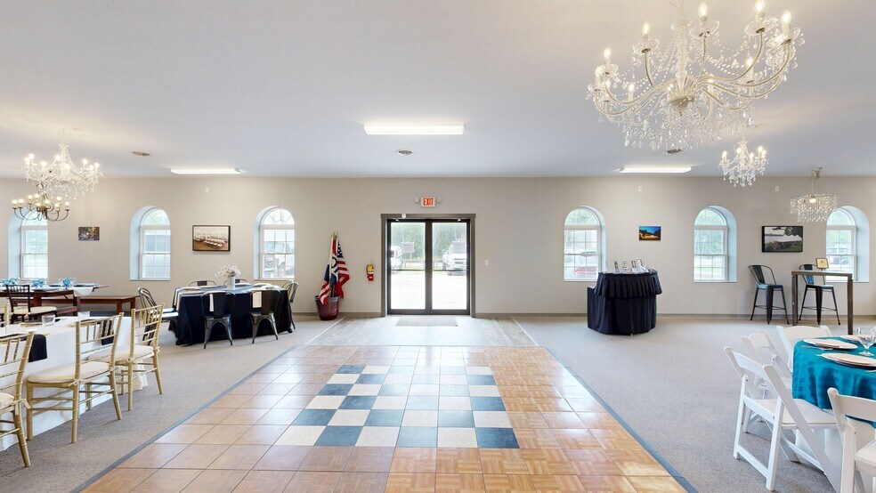 More Photos Of 730 Main St, Oxford Industrial For Lease