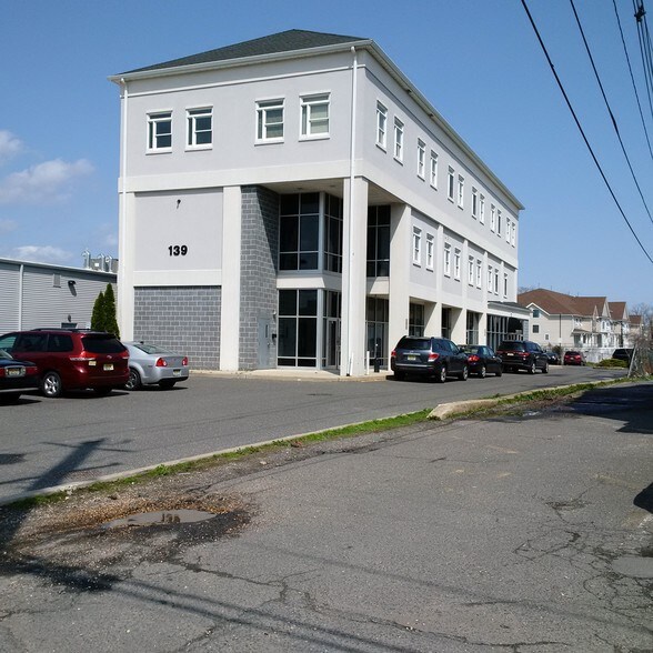 More Photos Of 139 Ocean Ave, Lakewood Office For Sale