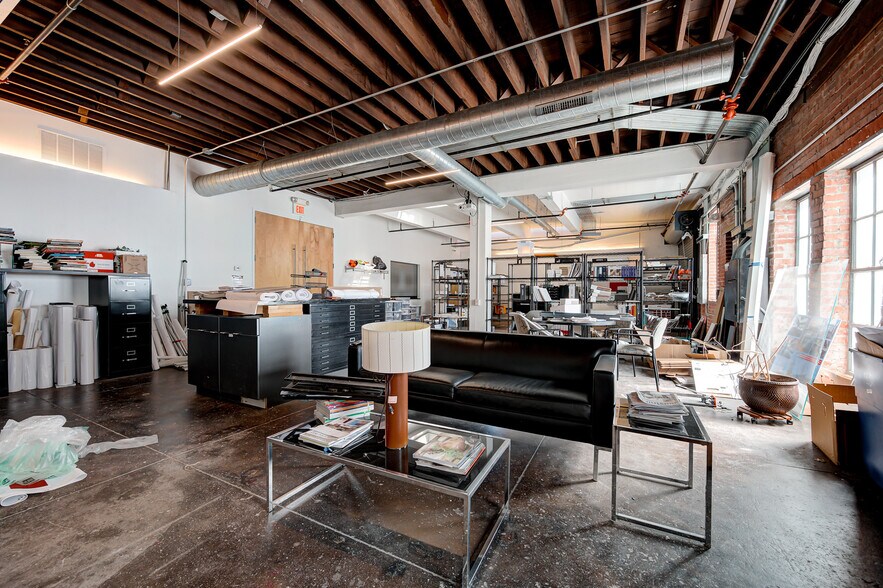 More Photos Of 706-708 W Sheridan Ave, Oklahoma City Office For Lease