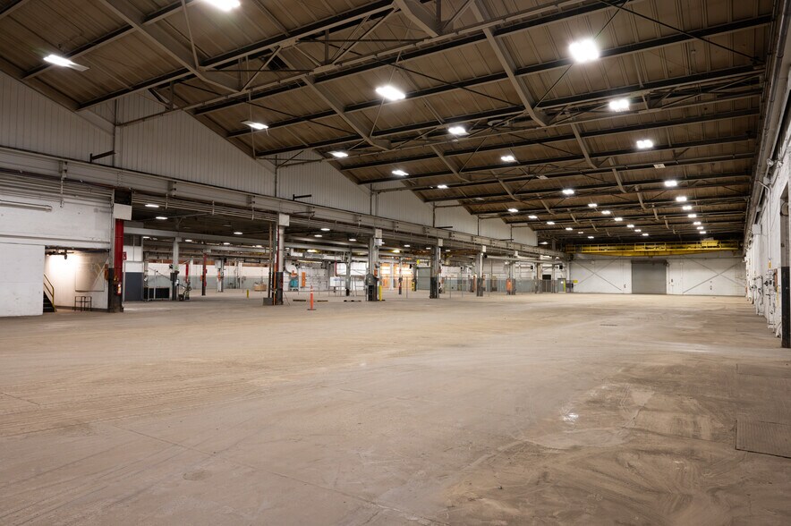 More Photos Of 4700B W Mitchell St, Milwaukee Unknown For Lease