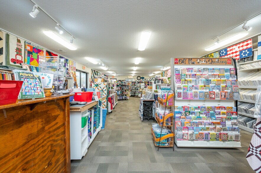 More Photos Of 15 Main St SE, Bondurant Storefront For Sale