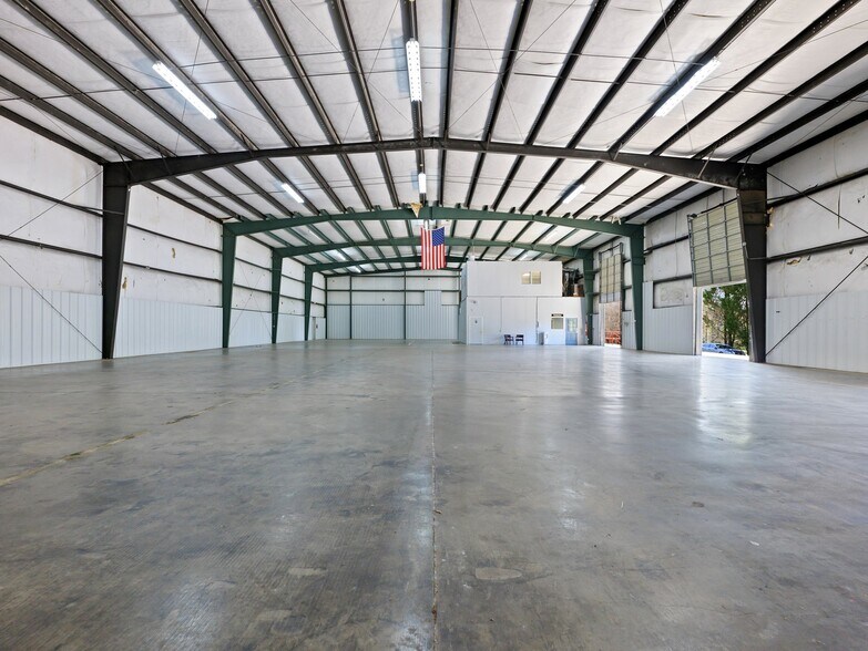 More Photos Of 1225 Royal Dr, Conyers Warehouse For Lease