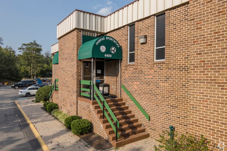 More Photos Of 6800 Commercial Dr, Springfield Warehouse For Sale