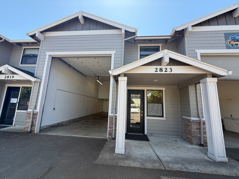 More Photos Of 2819-2827 SE 75th Ave, Hillsboro Light Distribution For Lease
