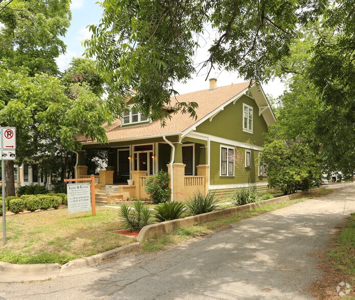 More Photos Of 806 W 11th St, Austin Office Residential For Sale