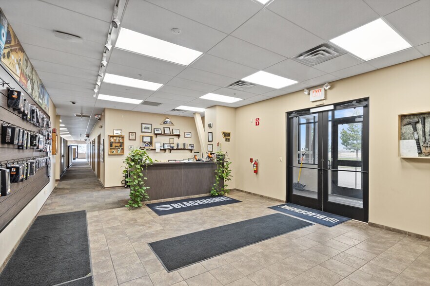 More Photos Of 275 Manhattan South Rd, Manhattan Warehouse For Sale