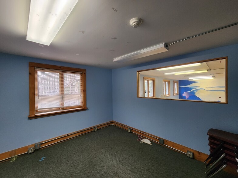 More Photos Of 303 Gunderman Rd, Spencer Manufacturing For Sale