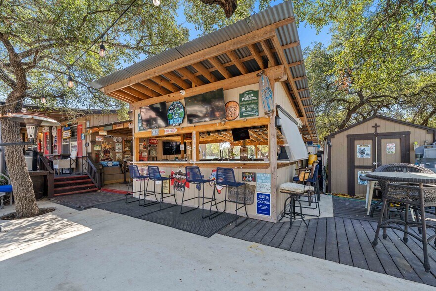 More Photos Of 33855 Blanco Rd, Bulverde Bar For Sale