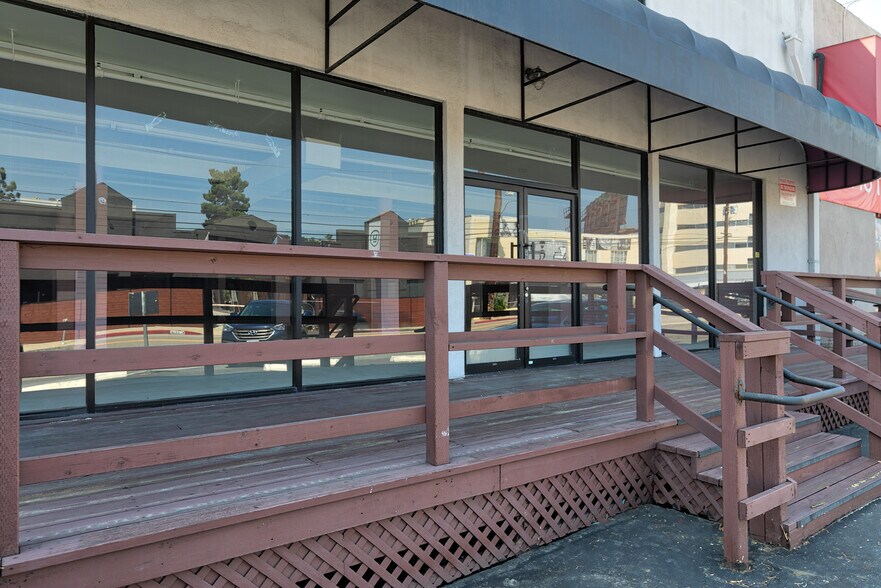 More Photos Of 2235-2251 S Sepulveda Blvd, Los Angeles Storefront For Lease