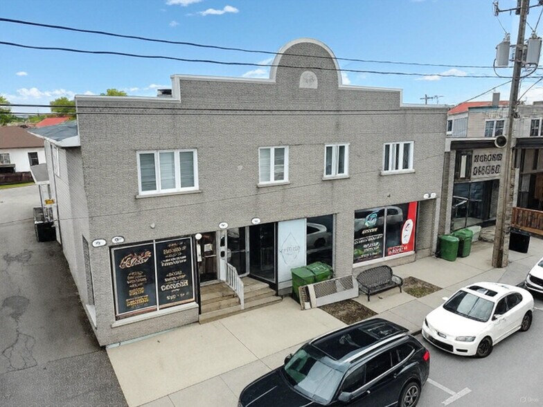 More Photos Of 1580 Av Saint-Louis, Plessisville Flex For Sale