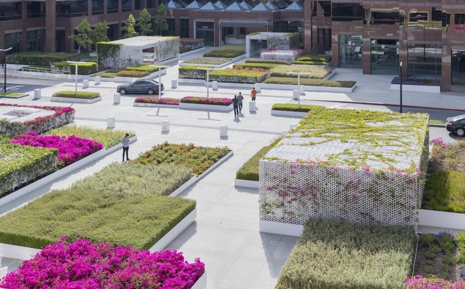 More Photos Of 5700 Wilshire Blvd, Los Angeles Office For Lease