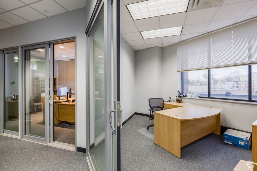 More Photos Of 5001 Baum Blvd, Pittsburgh Office For Lease