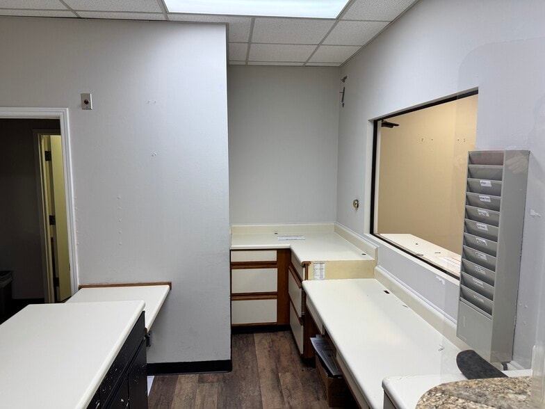 More Photos Of 215 Clairemont Ave, Decatur Unknown For Lease