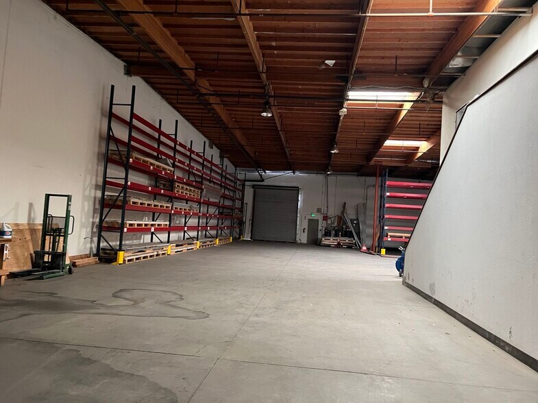 More Photos Of 1461 S Balboa Ave, Ontario Warehouse For Lease