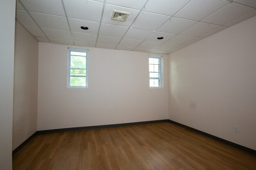 More Photos Of 189 Governor St, Providence Medical For Lease