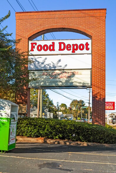 More Photos Of 900 Hogansville Rd, Lagrange Unknown For Lease