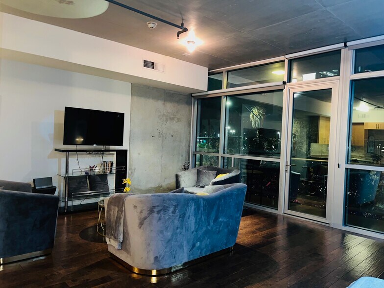 More Photos Of 353 E Bonneville Ave, Las Vegas Apartments For Lease