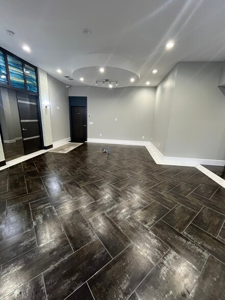 More Photos Of 407 River Heights Cir, Anderson Warehouse For Sale