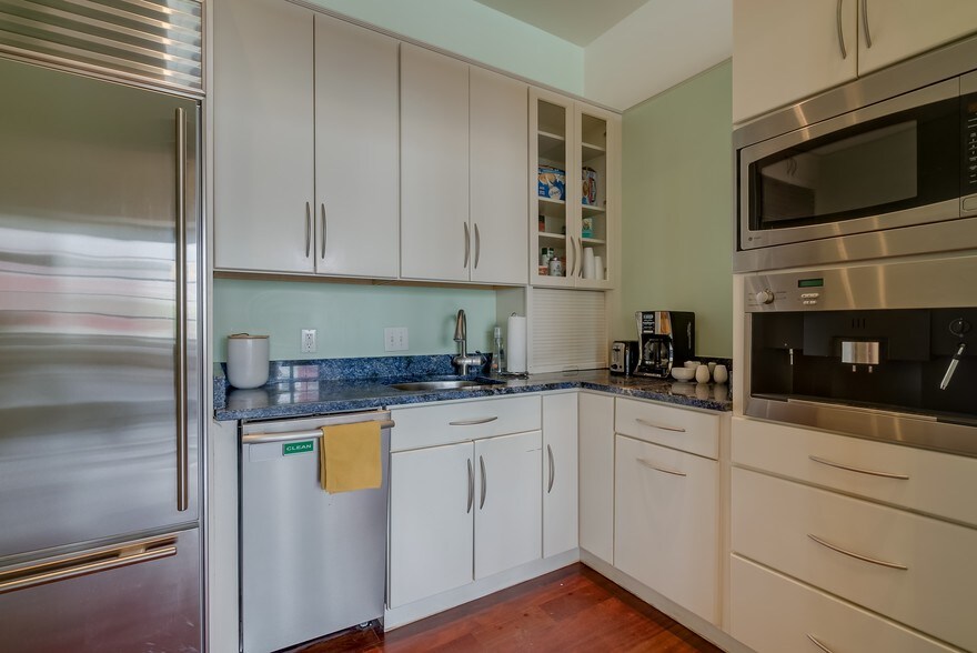 More Photos Of 2424 18th St NW, Washington Office For Lease