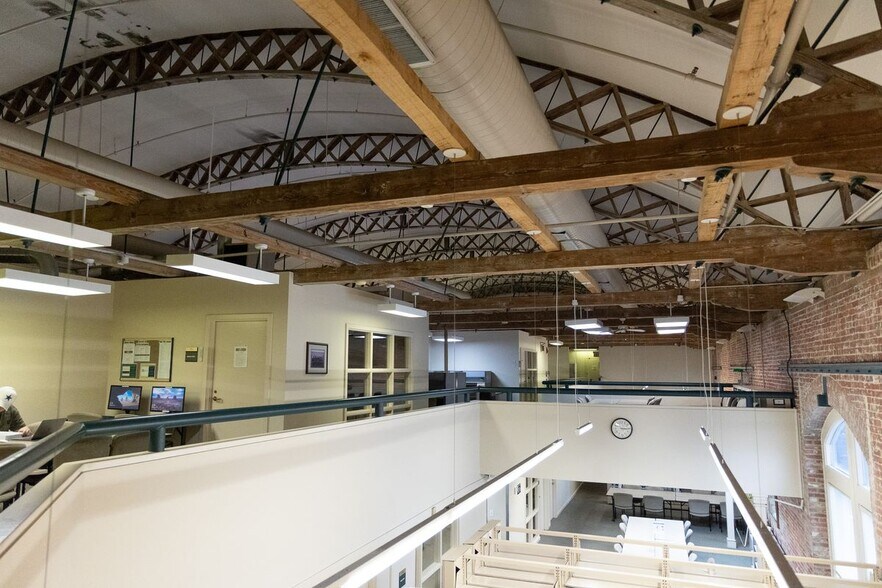 More Photos Of 81 Mary St, Charleston Office For Lease