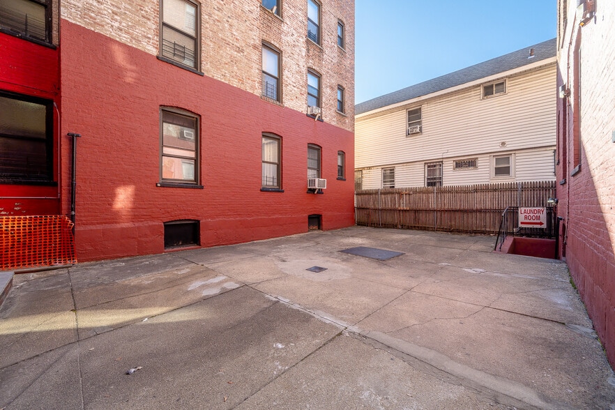 More Photos Of 118-16 91st Ave, Richmond Hill Apartments For Sale