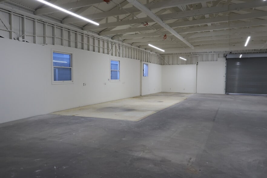 More Photos Of 138 Sierra St, El Segundo Manufacturing For Lease