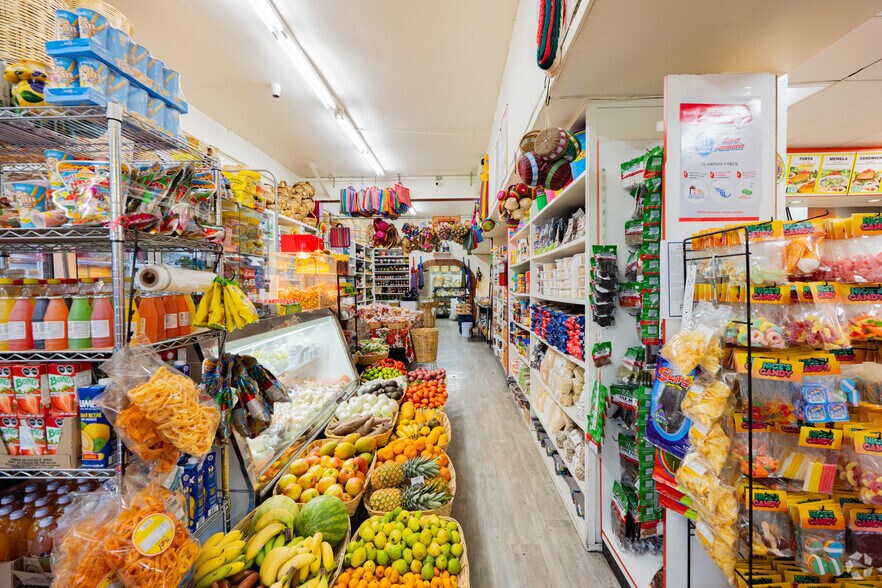 More Photos Of 3072-3084 W Pico Blvd, Los Angeles Storefront For Sale