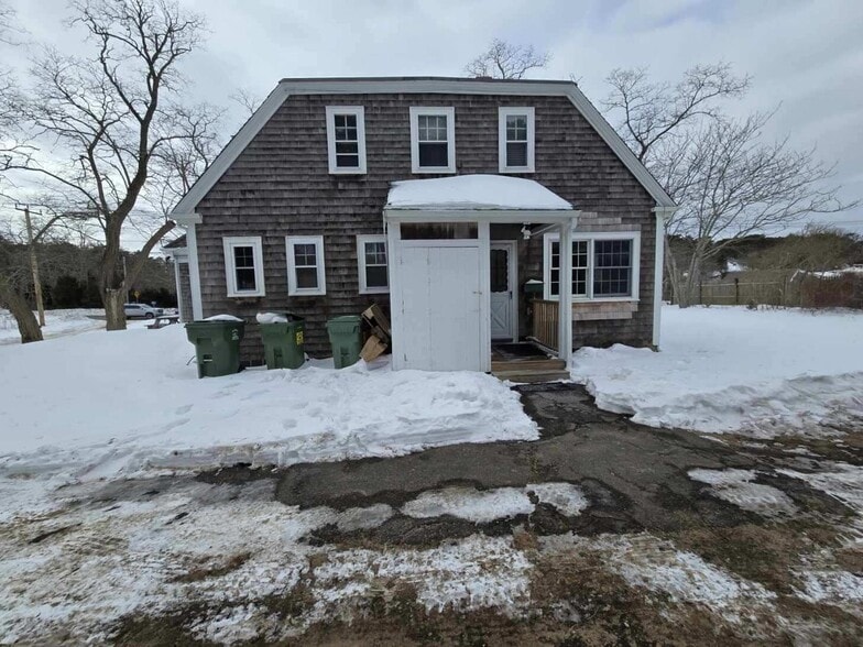 Primary Photo Of 2548 State Hwy Rte 6, Wellfleet Office For Sale