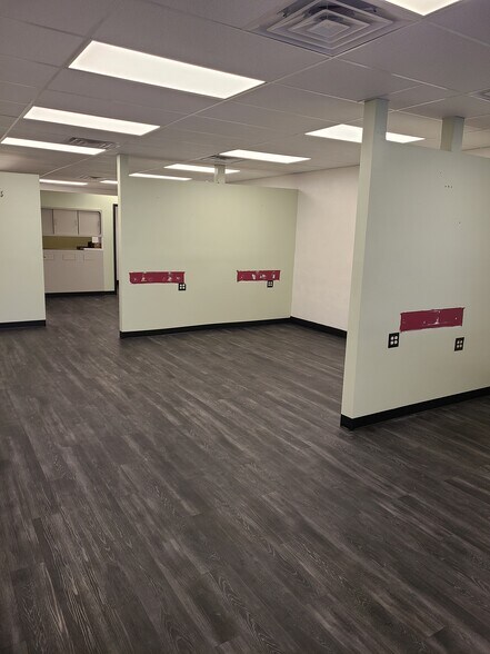More Photos Of 21 E State St, Media Storefront Retail Office For Lease