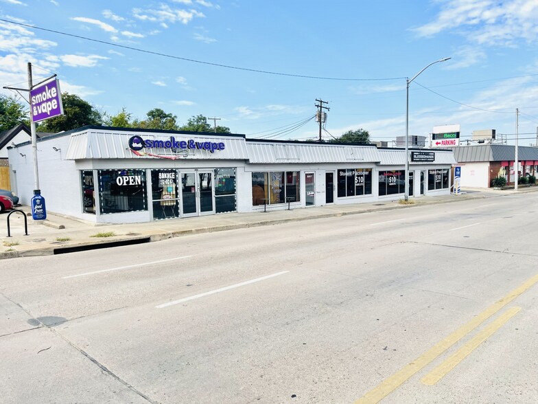 More Photos Of 1801-1809 W Berry St, Fort Worth Storefront Retail Office For Lease