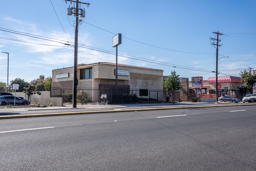 More Photos Of 4946 Florence Ave, Bell Medical For Lease