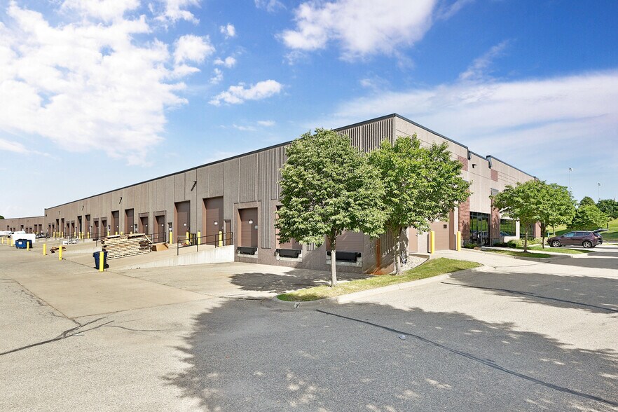 More Photos Of 670 E Travelers Trl E, Burnsville Unknown For Lease