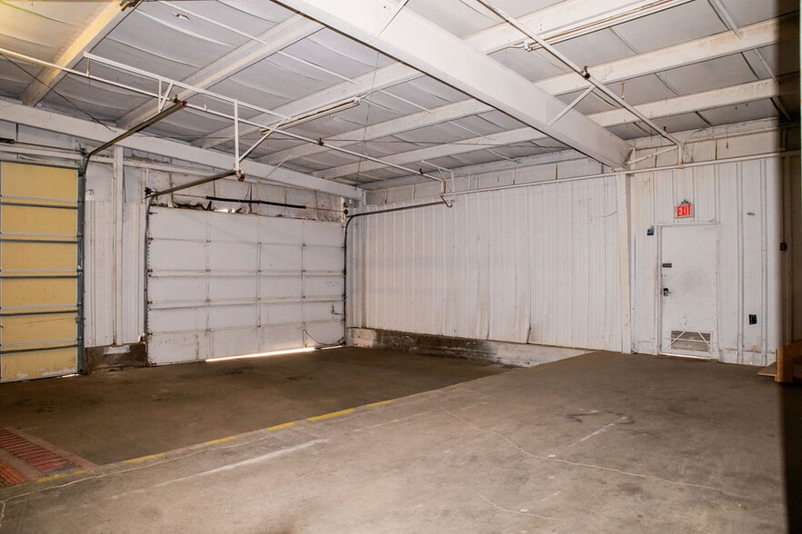 More Photos Of 1630 N Eldon Ave, Springfield Unknown For Lease