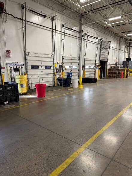 More Photos Of 2491 Wehrle Dr, Buffalo Warehouse For Lease