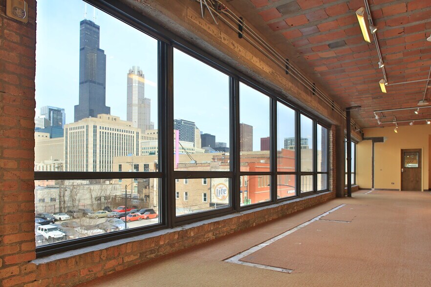 More Photos Of 557 W Polk St, Chicago Research And Development For Lease