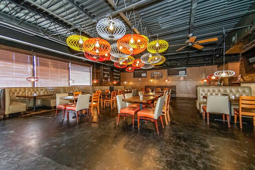 More Photos Of 1550 Oglethorpe Ave, Athens Freestanding For Lease