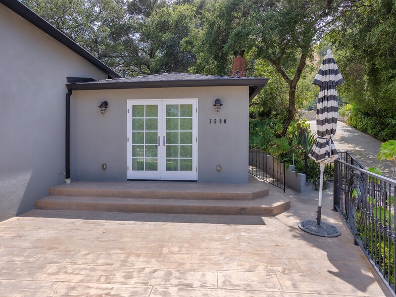 More Photos Of 7580 McGroarty Ter, Tujunga Apartments For Sale