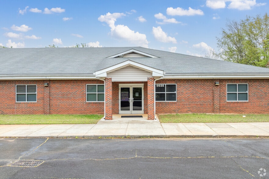 More Photos Of 9814 Packard St, Pineville Schools For Sale