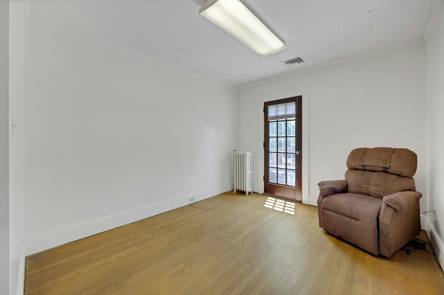 More Photos Of 225 Liberty St, Little Ferry Office For Sale