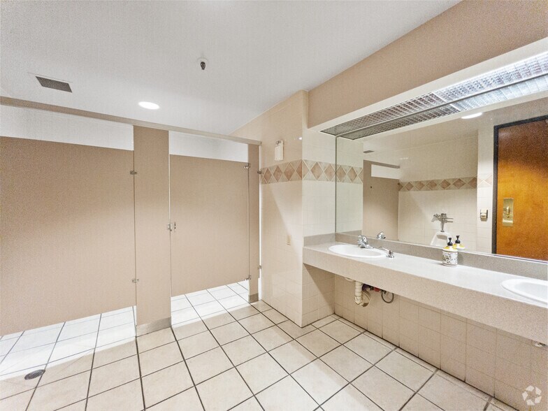 More Photos Of 7567 Amador Valley Blvd, Dublin Office For Lease