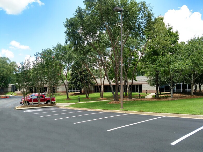Primary Photo Of 503 Oak Pl, Atlanta Office For Lease