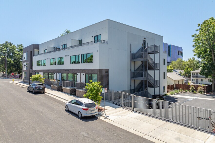 More Photos Of 301 D St, West Sacramento Apartments For Sale