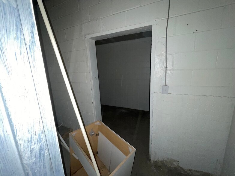 More Photos Of 1706 Hayden Ave, East Cleveland Auto Dealership For Sale