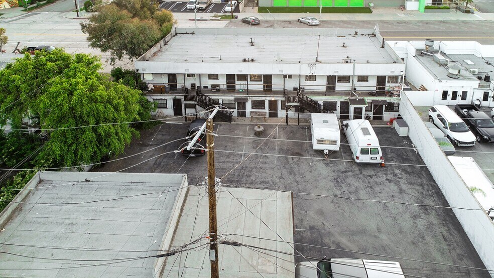 More Photos Of 2646 La Cienega Ave, Los Angeles Storefront Retail Residential For Sale