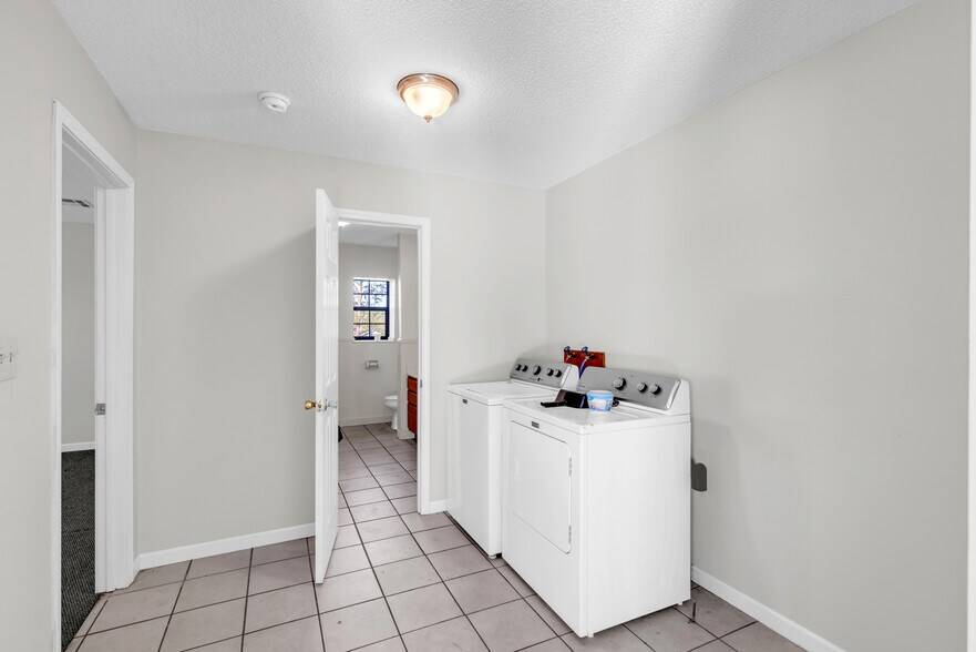 More Photos Of 10281 3rd Ave, D'Iberville Flex For Sale