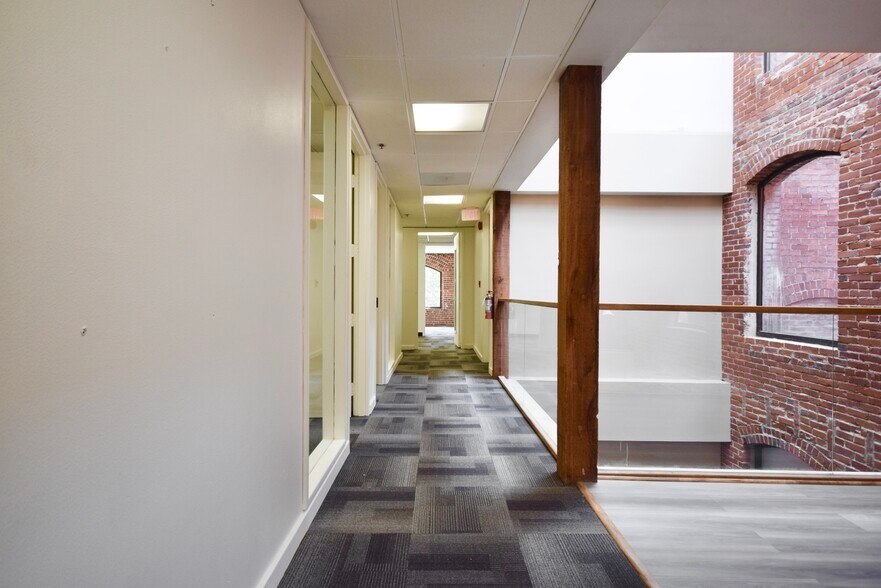 More Photos Of 521 SW 11th, Portland Loft Creative Space For Lease