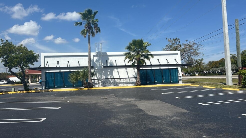 More Photos Of 1301-1325 S Powerline Rd, Pompano Beach Unknown For Lease