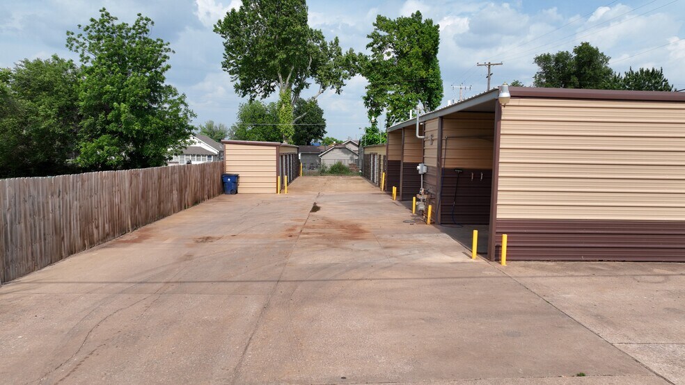 More Photos Of 4301 4th, Enid Self Storage For Sale