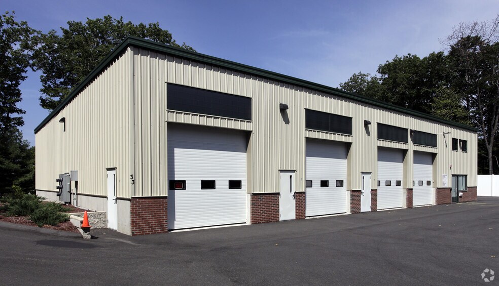 More Photos Of 33 Forge Hill Rd, Franklin Warehouse For Lease